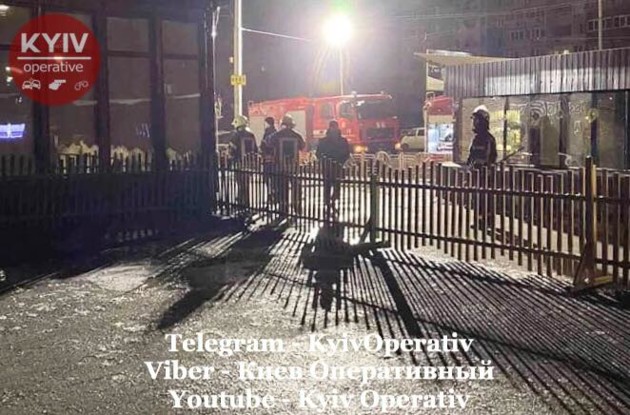 Đập phá, nổ súng tại chợ Troiesina Kiev ngay cạnh đồn cảnh sát