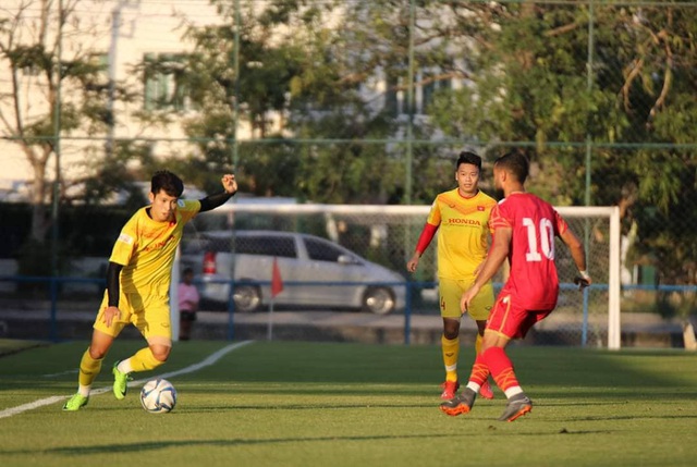 Đình Trọng bất ngờ đá chính, U23 Việt Nam thua U23 Bahrain