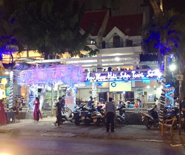 Dịch vụ đưa người say về nhà "nở rộ", 100.000 – 200.000 đồng/lần
