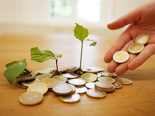 Cách tiết kiệm, giảm nợ và tiêu ít hơn trong năm mới