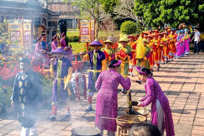 ‘Hương xưa bánh Tết’ trong Hoàng cung Huế