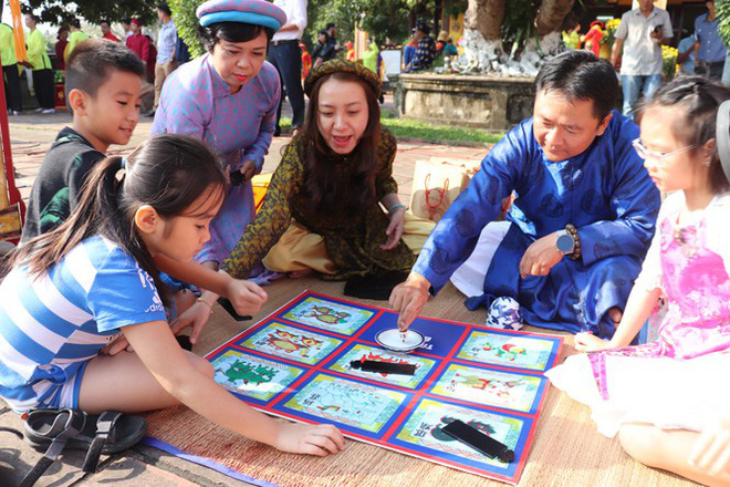 ‘Hương xưa bánh Tết’ trong Hoàng cung Huế