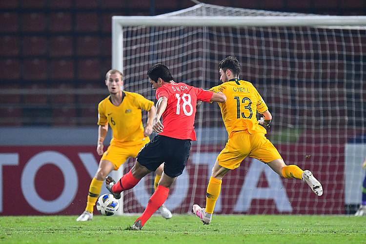 Hàn Quốc vào chung kết U23 châu Á
