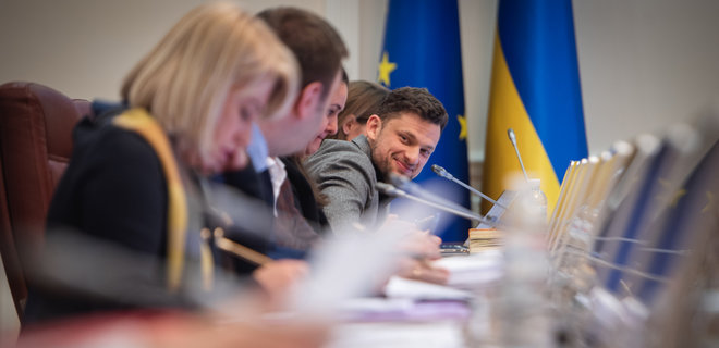 Phòng cắt tóc trong toà nhà Chính phủ Ukraine được chuyển thành văn phòng "đỡ đầu đầu tư"
