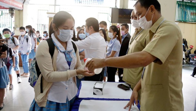 Bộ trưởng Campuchia: Virus corona “đầu hàng” nắng nóng