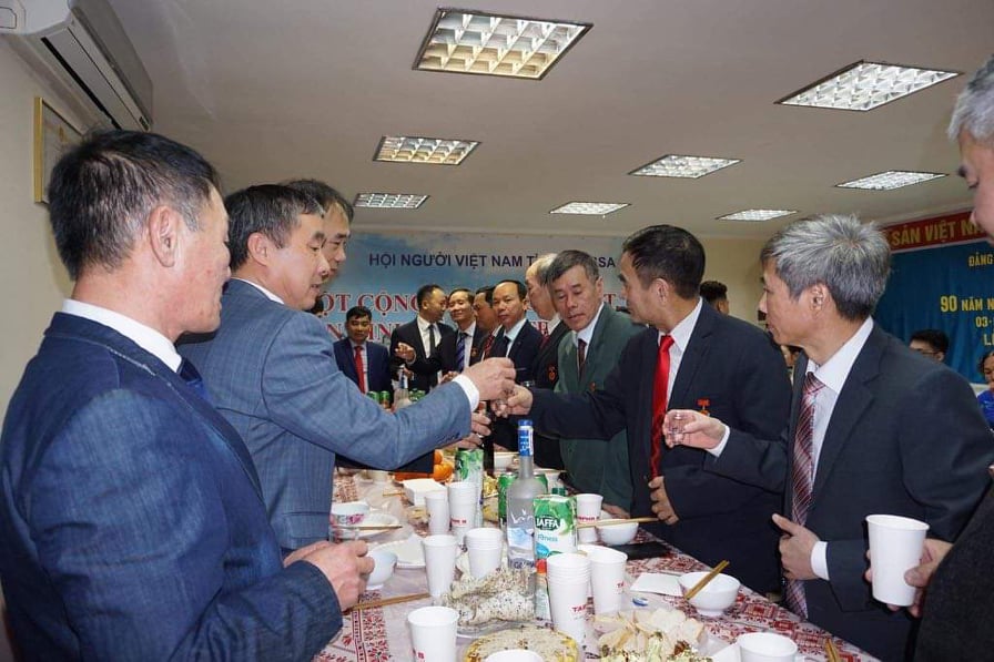 Lễ kỉ niệm 90 năm Ngày thành lập ĐCS Việt Nam tại Odessa