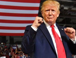 Ông Trump giành chiến thắng đầu tiên trong cuộc chạy đua tái tranh cử