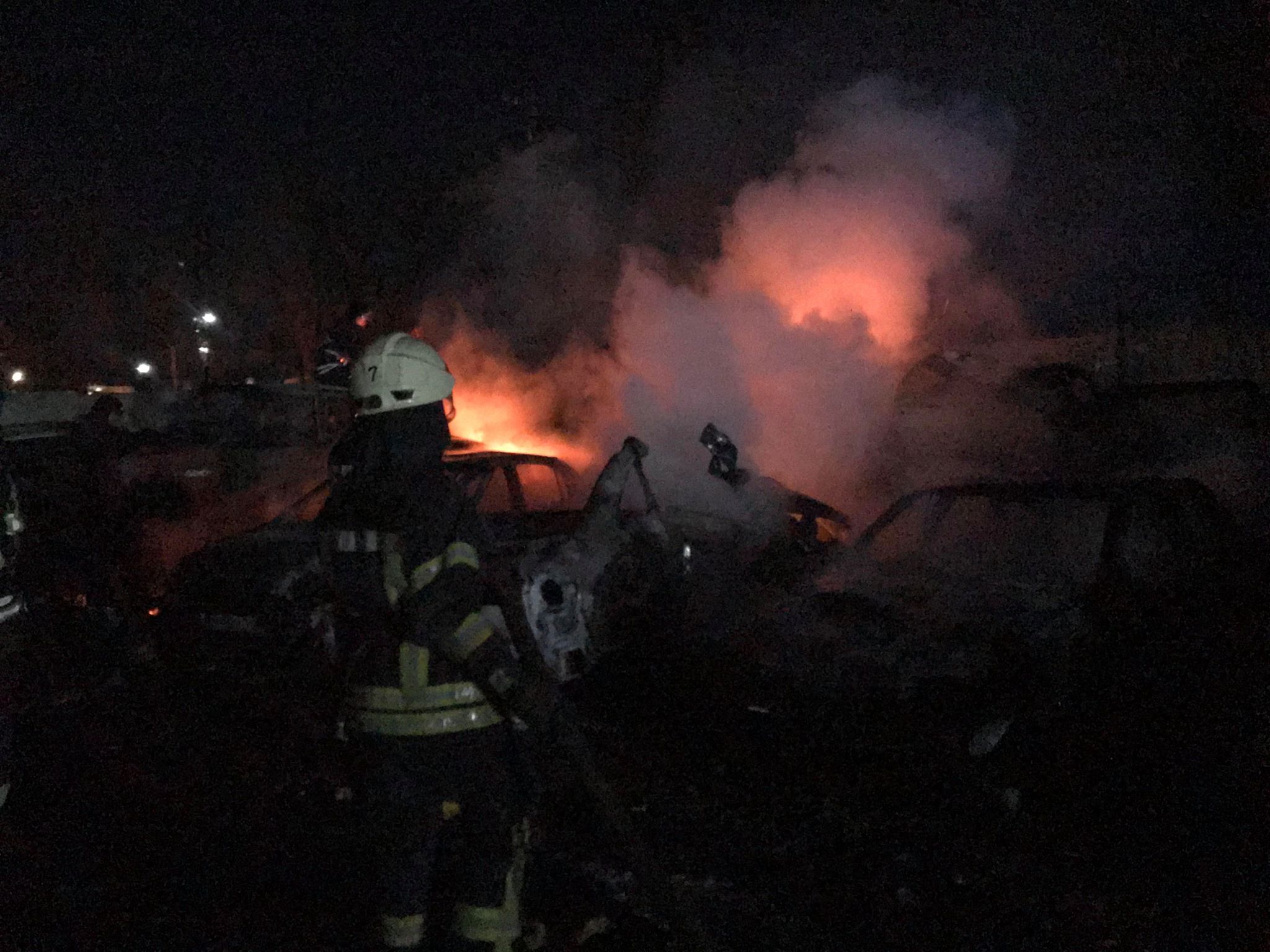 Odessa: 20 xe trong bãi phạt bị cháy