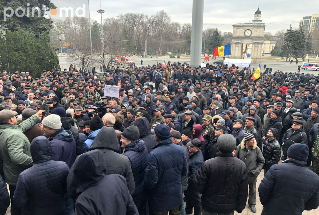 Moldova: Biểu tình tại thủ đô Kisinhev đòi tổng thống và chính phủ từ chức