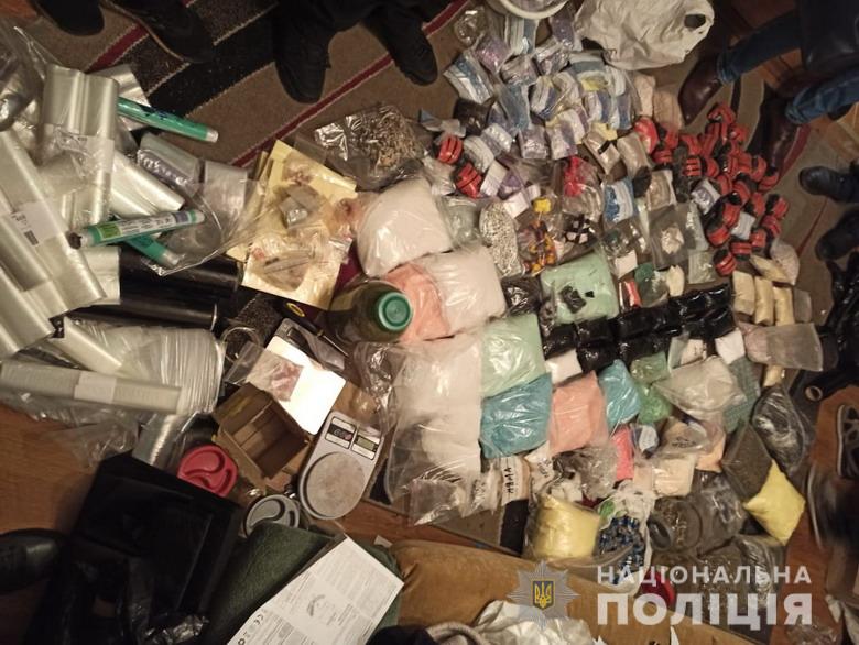 Kiev: Cảnh sát tiến hành chiến dịch đặc biệt, tịch thu lượng ma tuý trị giá 110 triệu gr