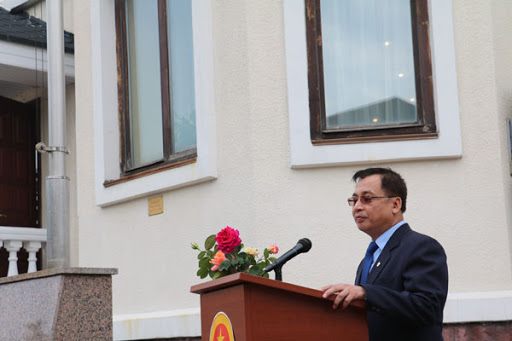 Thông báo của Đại sứ quán Việt Nam tại Ucraina về việc áp dụng tờ khai y tế bắt buộc