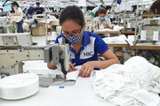 Thêm may Nhà Bè, Việt Tiến bán khẩu trang kháng khuẩn ra thị trường