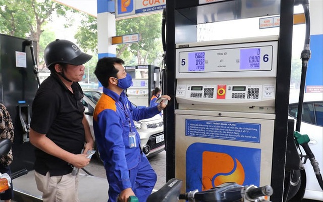 Giá xăng dầu đồng loạt giảm "sốc" từ chiều nay