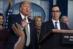 Ông Trump phản pháo Trung Quốc, khẳng định Mỹ không lây virus cho ai