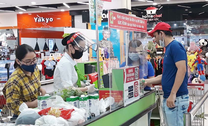 Mô hình hàng quán đặt vách ngăn phòng, chống Covid-19