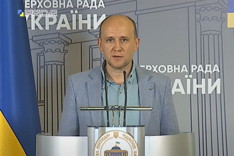 Zitomir: Đại biểu quốc hội Ukraine, đảng "Đầy tớ nhân dân" bị đánh ngất xỉu tại trạm xăng dầu