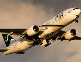 Các hãng bay quốc tế đình chỉ phi công Pakistan giữa bê bối bằng giả