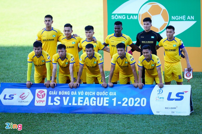 Mùa giải V.League kỳ lạ đang thức tỉnh những vì sao mới