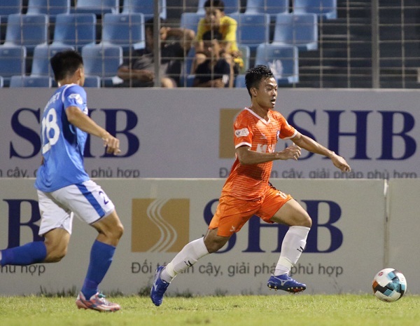 Sài Gòn FC độc chiếm ngôi đầu