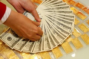 Giá vàng tiến đến mốc 54 triệu đồng/lượng