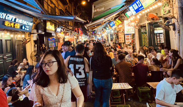 Thí điểm kéo dài dịch vụ ban đêm đến 6h sáng