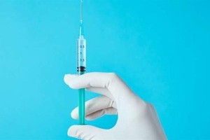 Vượt Mỹ, Nga sắp tiêm vaccine Covid-19 trên diện rộng