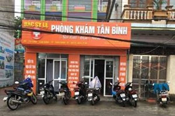 Bà nội khai cho cháu 11 tháng uống sữa có độc để giải thoát bé