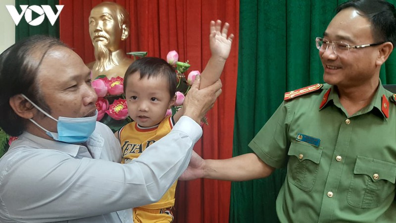 Công an tỉnh Bắc Ninh kể lại 27 giờ giải cứu bé trai bị bắt cóc