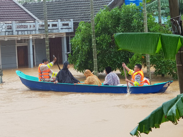 BCH Hội người Việt Nam tỉnh Odessa kêu gọi quyên góp ủng hộ miền Trung đang bị bão lụt