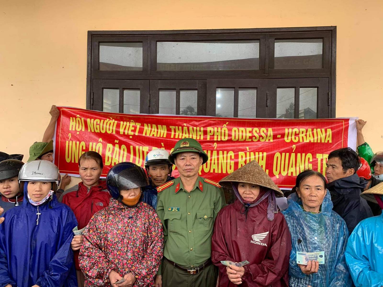 Tiền quyên góp của cộng đồng người Việt tại Odessa đã được chuyển đến bà con vùng lũ