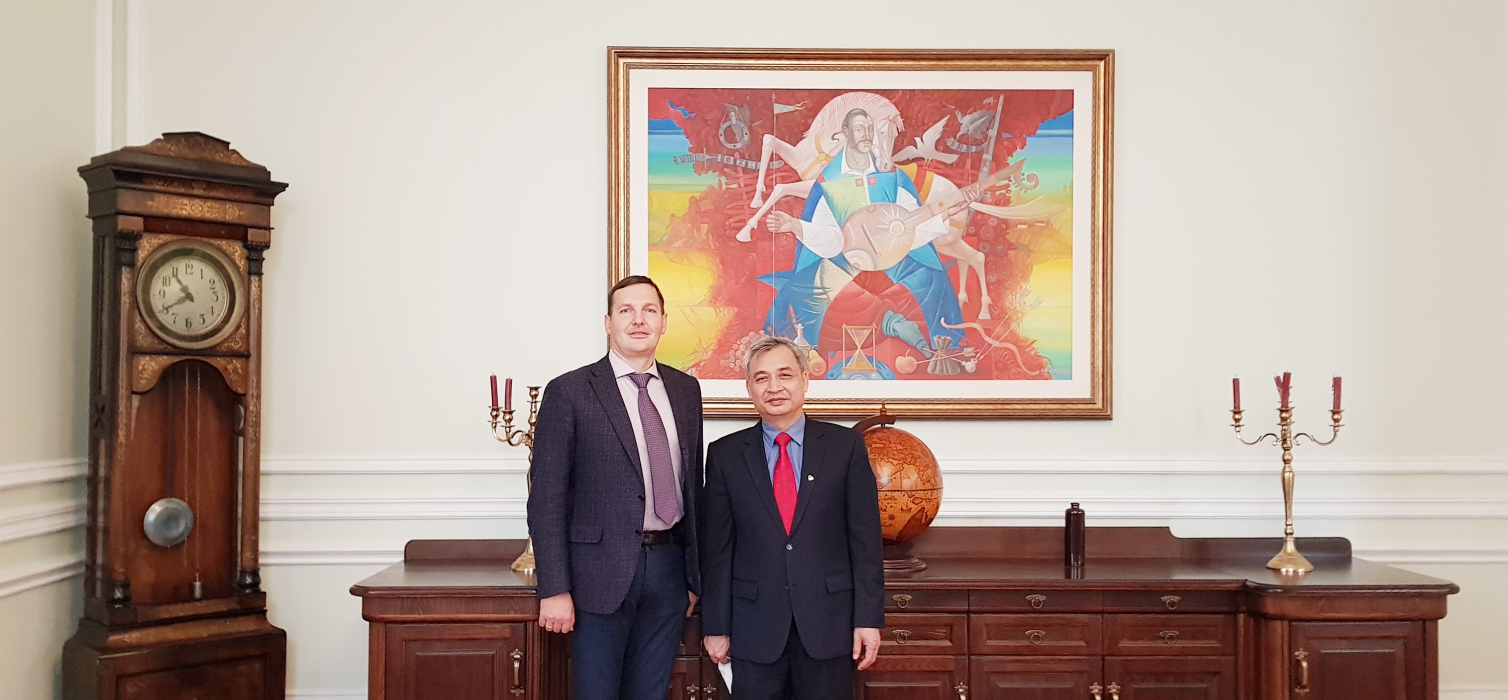 Đại sứ Nguyễn Anh Tuấn chào từ biệt Bộ Ngoại giao Ucraina