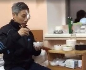 Một người Việt bị nhiễm Covid-19 sau khi mổ mắt tại Bệnh viện
