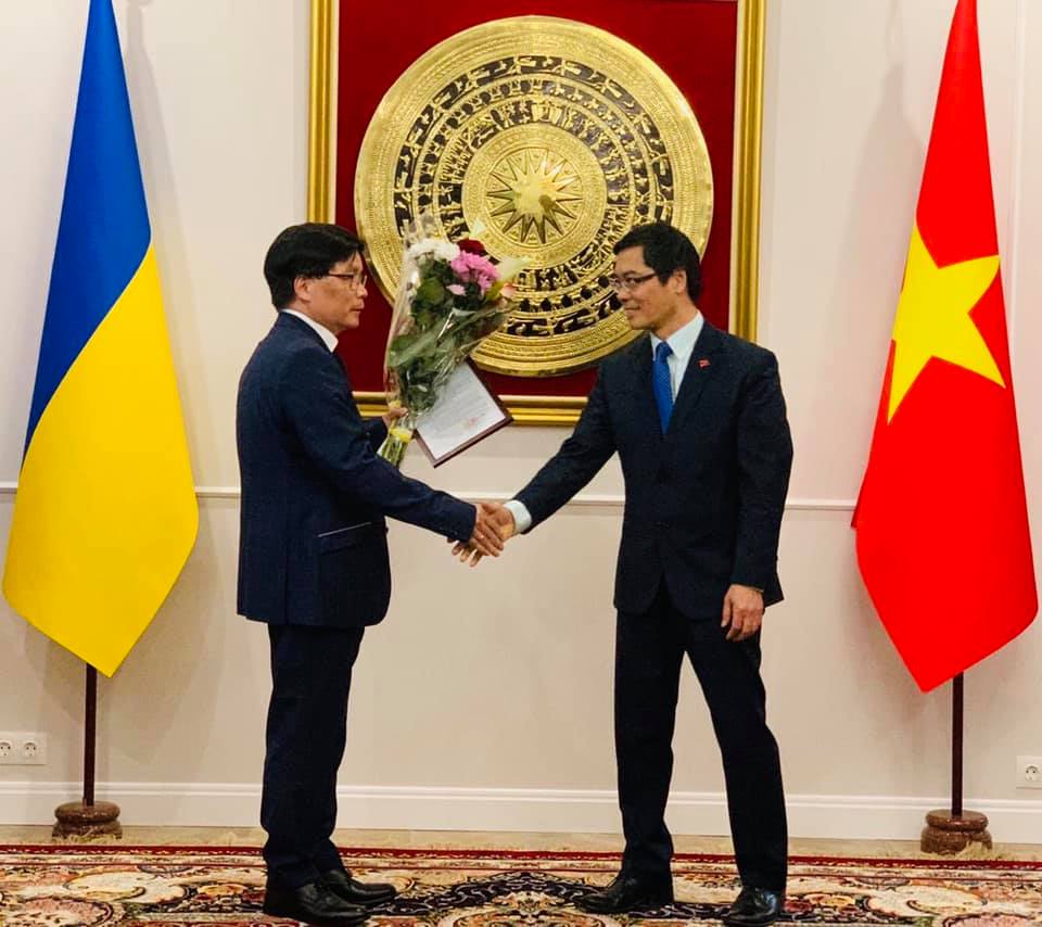 Đại sứ quán Việt Nam tại Ucraina tổ chức Lễ trao Quyết định bổ nhiệm Lãnh sự danh dự Việt Nam tại Odessa