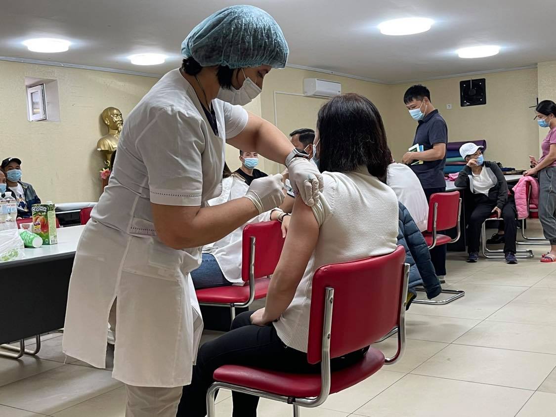 Odessa tổ chức tiêm vắc xin phòng Covid-19 đợt 1 tại Làng Sen