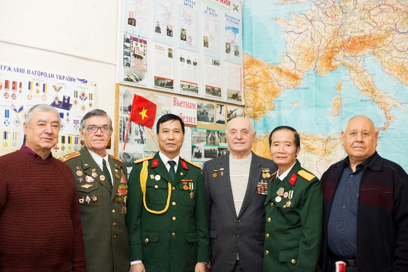 Hội Cựu chiến binh Việt Nam tỉnh Odessa đã thăm hỏi và tặng quà tri ân các Cựu chiến binh Ucraina đã từng công tác tại Việt Nam