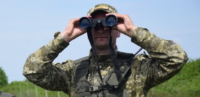 Balan đồng ý trợ giúp quân sự cho Ukraine