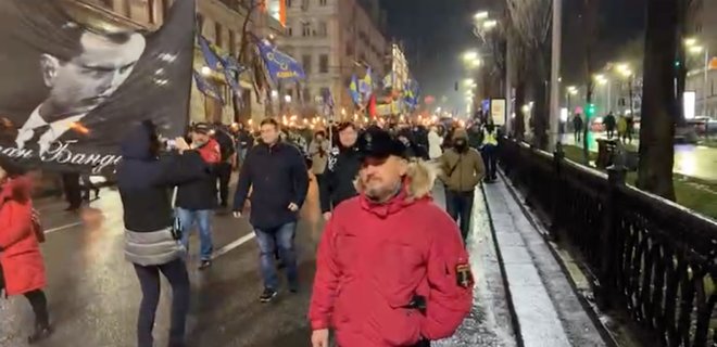 Kyiv: Đốt đuốc diễu hành nhân kỷ niệm ngày sinh của Stepan Bander