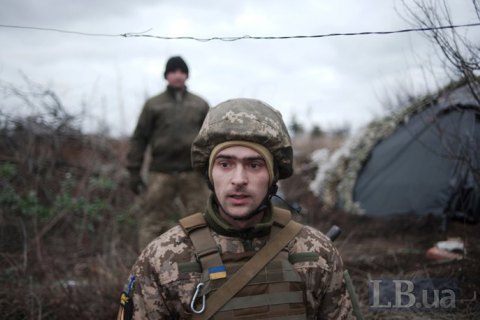 Thay vì vũ khí, Đức sẽ cung cấp 5 ngàn mũ chống đạn cho binh sĩ Ukraine
