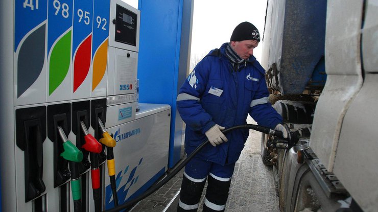 Ukraine mất nguồn cung xăng, dầu từ Litva