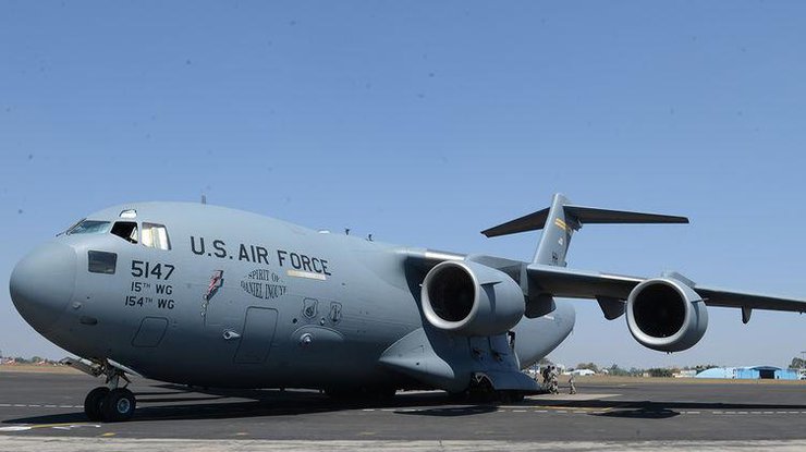 Ukraine nhận thêm 2 chuyến máy bay hàng viện trợ quân sự từ Mỹ