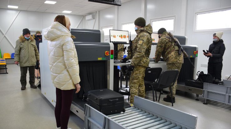 Chính phủ Ukraine đơn giản thủ tục nhập cảnh đối với người Ukraine: Không cần thử test covid và tự cách ly